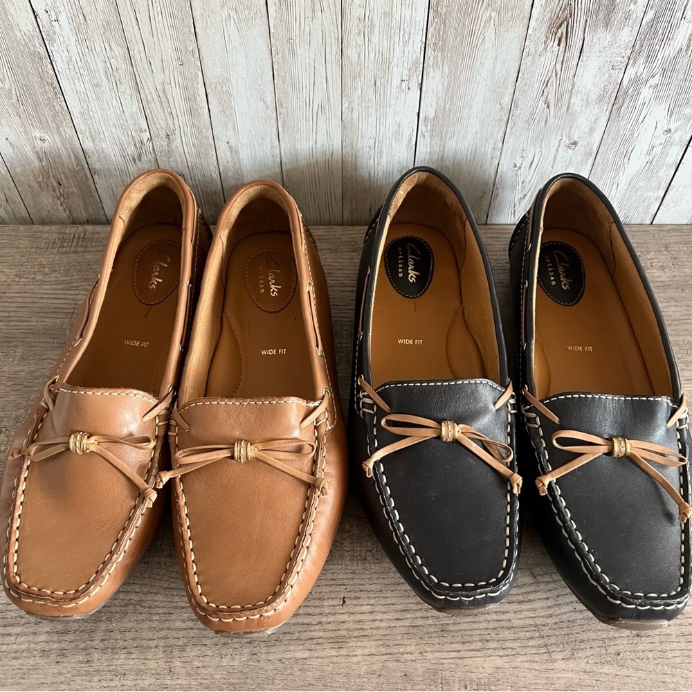 Clarks Artisan Women’s Leather Loafers — Bundle Tan and Navy 9.5 Wide